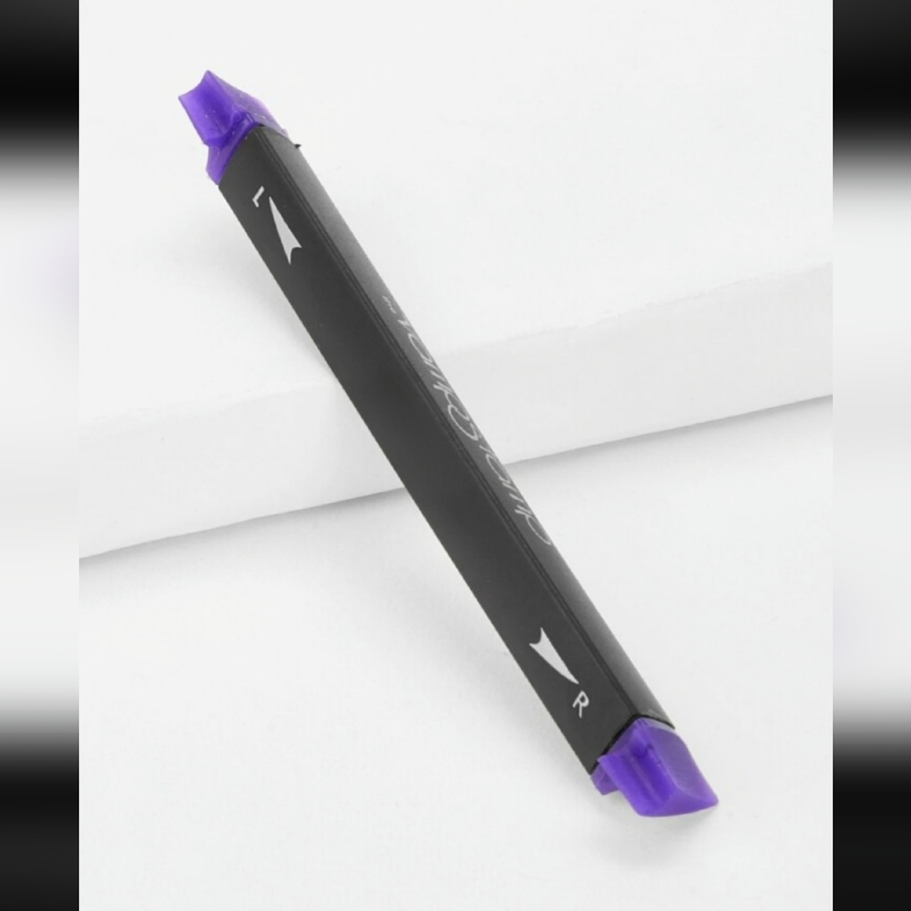 Winged Eyeliner Stamp